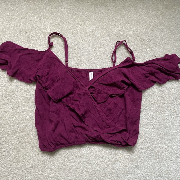 Xhilaration purple ruffle crop top - Picture 1 of 1